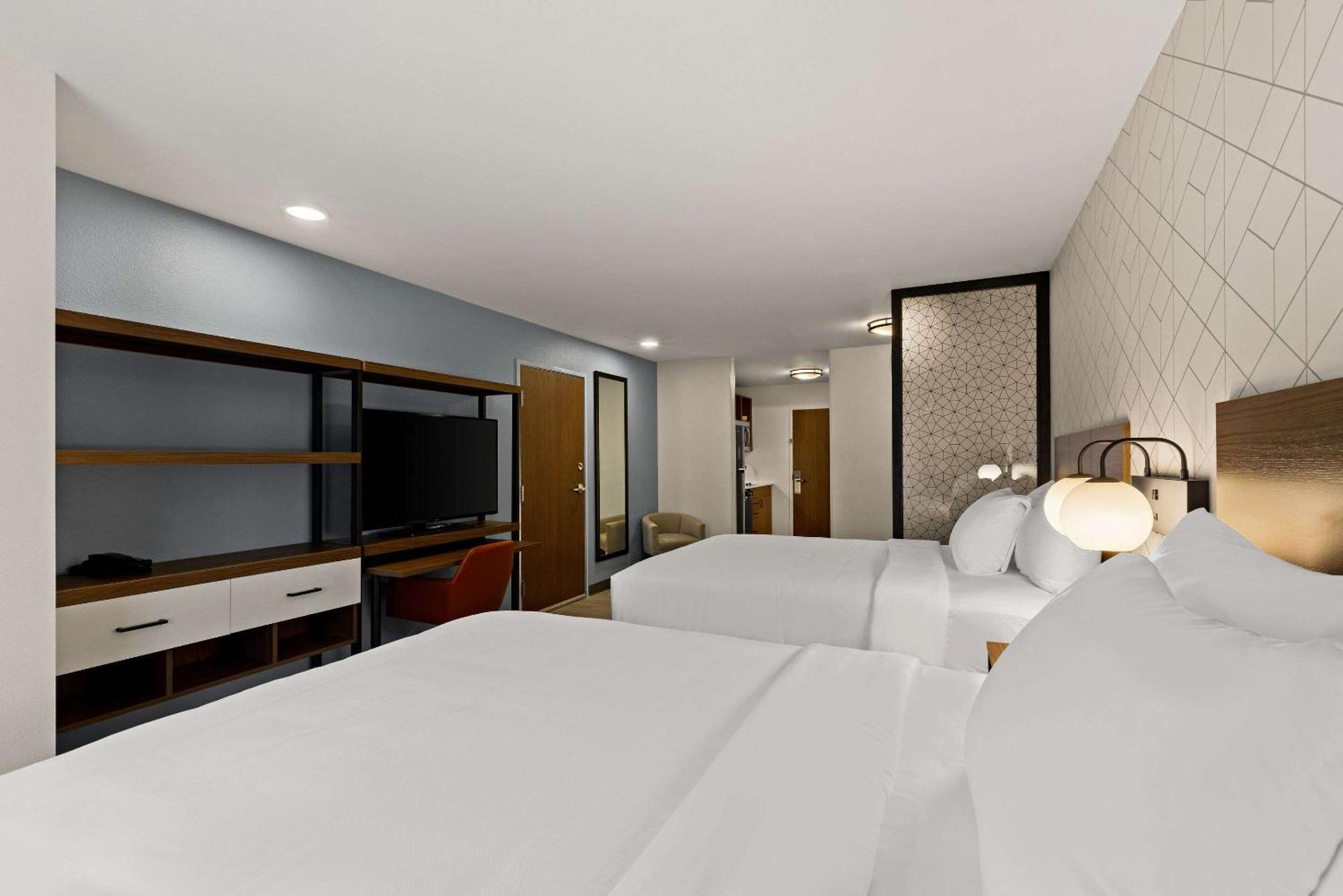 Everhome Suites El Paso Airport Near Fort Bliss Loma Terrace Eksteriør bilde