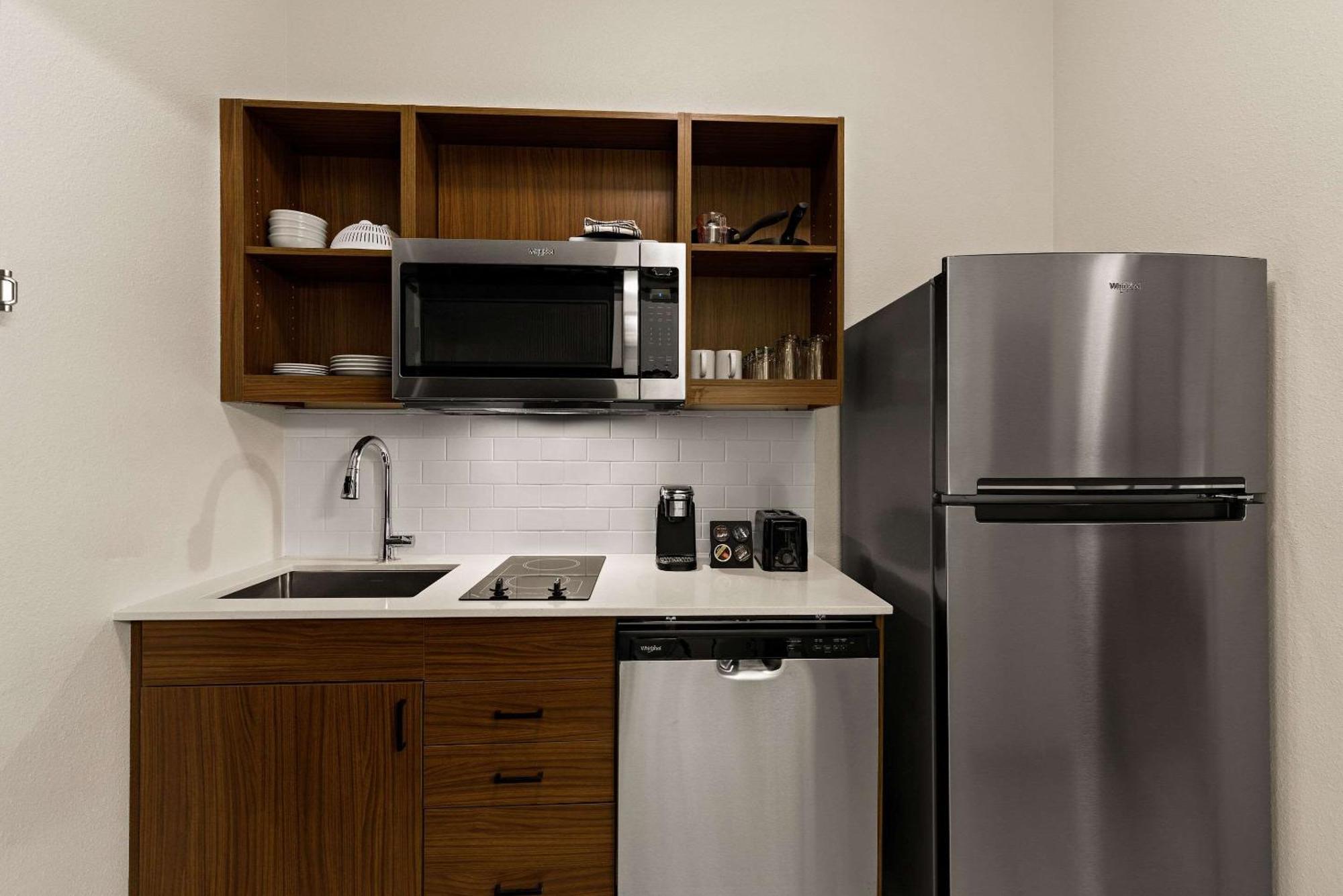 Everhome Suites El Paso Airport Near Fort Bliss Loma Terrace Eksteriør bilde
