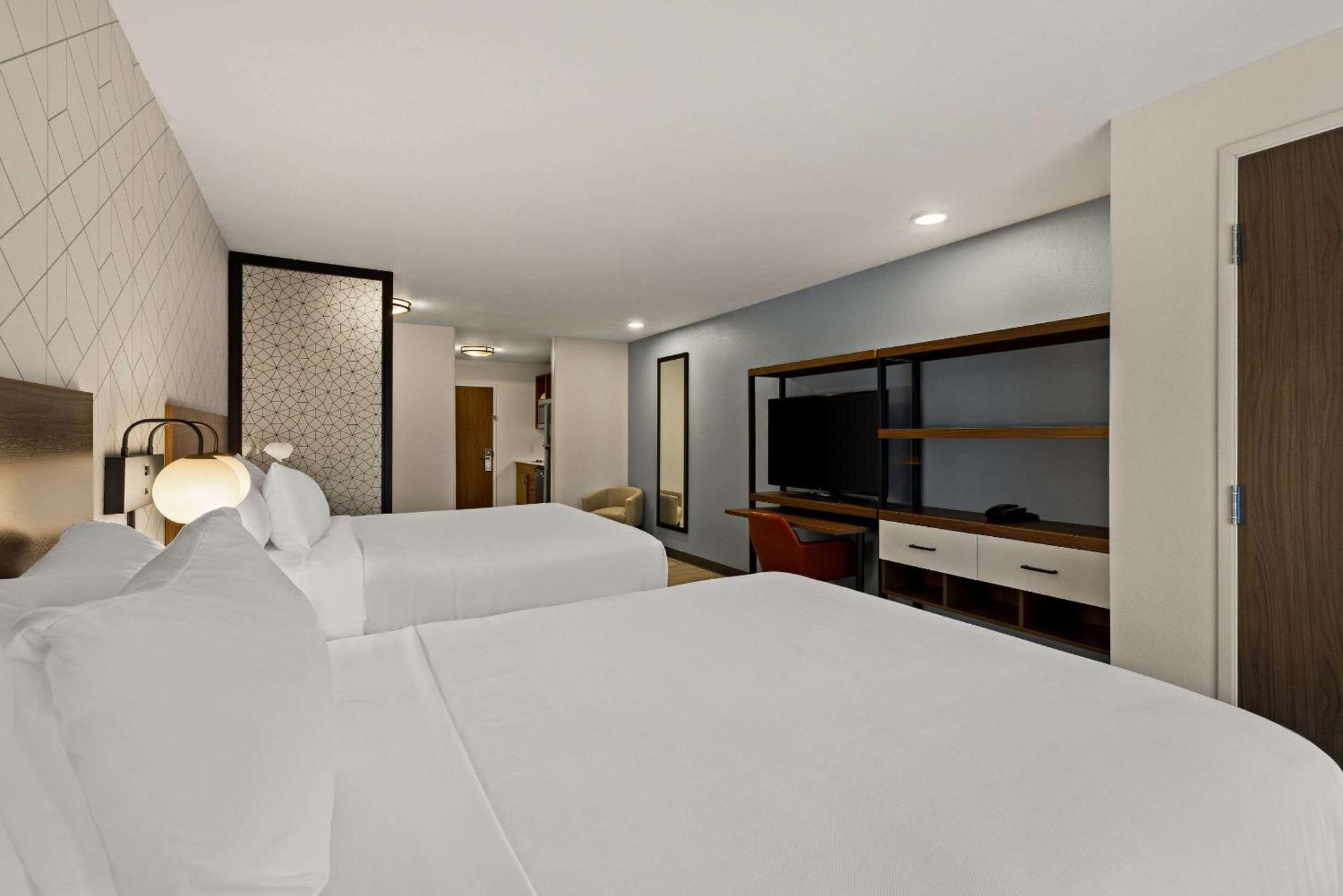 Everhome Suites El Paso Airport Near Fort Bliss Loma Terrace Eksteriør bilde