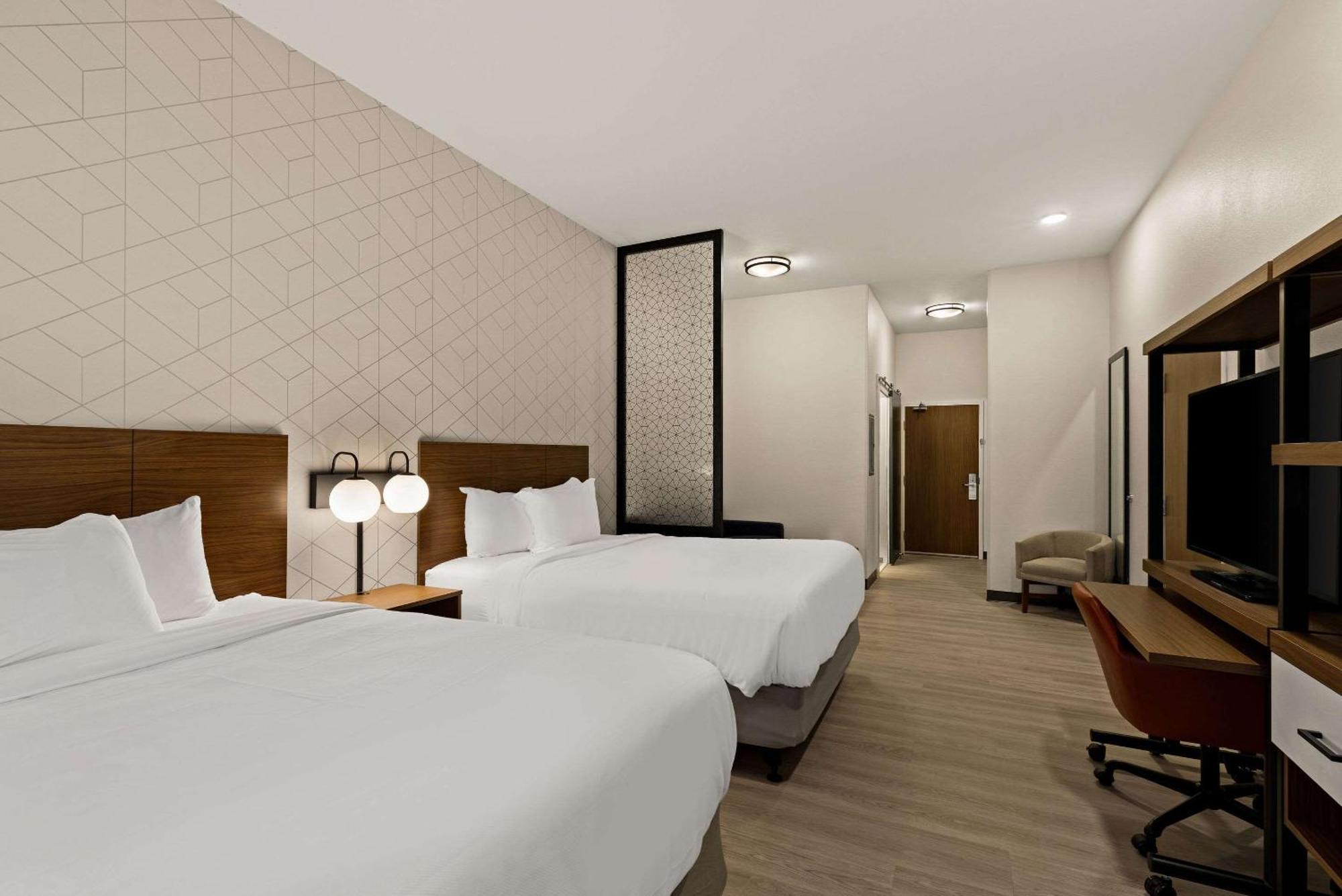 Everhome Suites El Paso Airport Near Fort Bliss Loma Terrace Eksteriør bilde