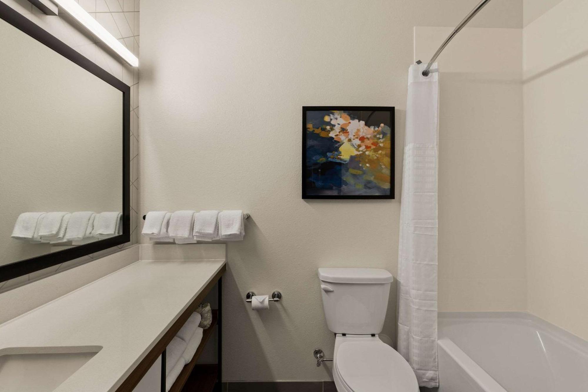 Everhome Suites El Paso Airport Near Fort Bliss Loma Terrace Eksteriør bilde